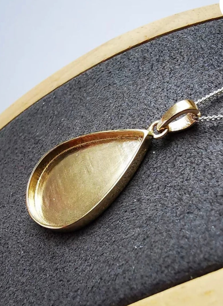 9K Gold Pear Pendant